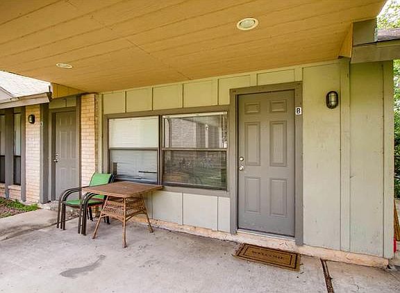 3rd image of 6407 Auburn Dr