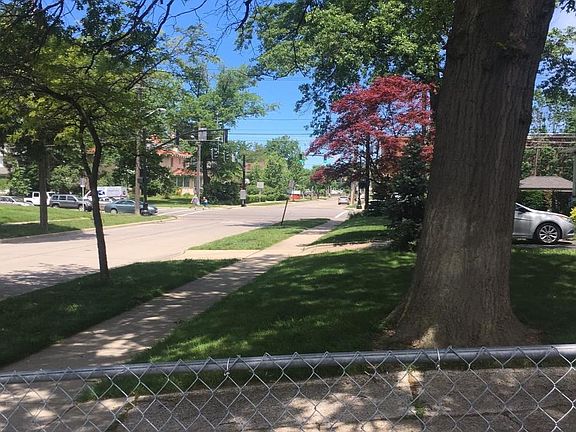 4th image of 1189 Belle Ave