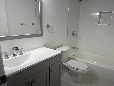 3rd image of 22836 Hilton Head Dr Unit 120