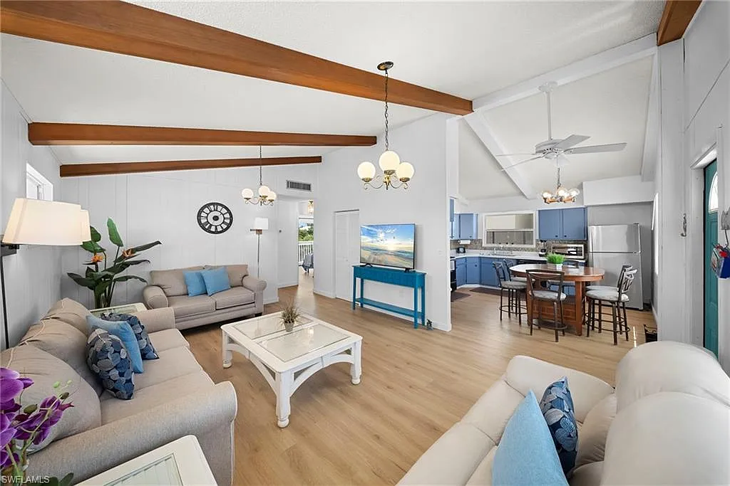 2 bed, 1.0 bath, 1006 sqft, $7,500 — Photo 4