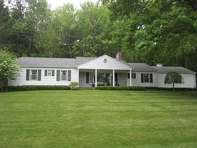 905 Hickory Tree Ter photo 1