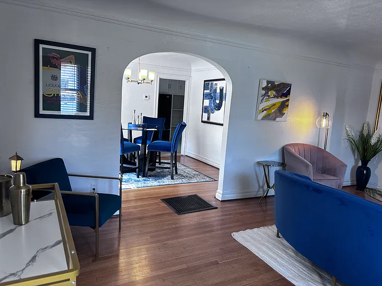 908 NW 42nd St #1 — Photo 2
