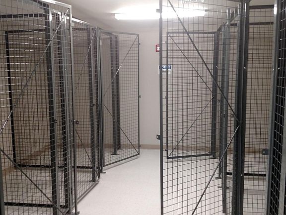 5th image of 793 Oak St APT 203