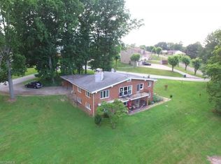120 Motts Ave S, East Canton, OH 44730