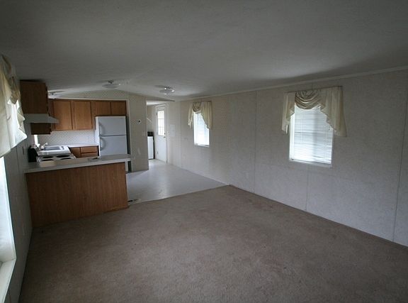 2nd image of 232 White Oak Dr