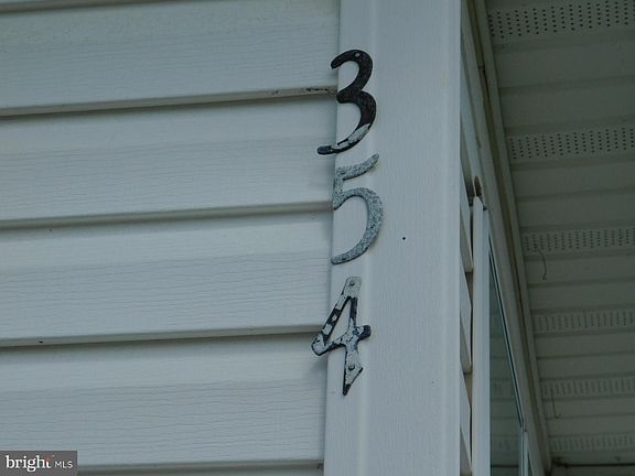 3rd image of 354 Cypress St