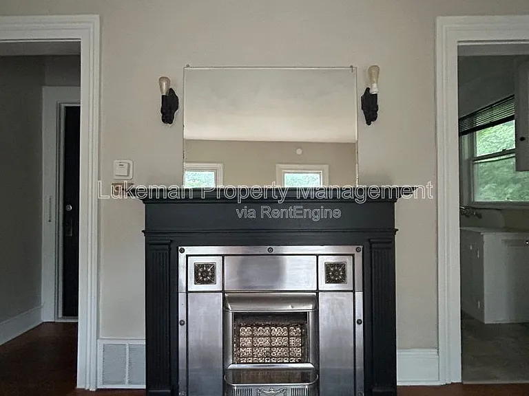 724 W South St #2 — Photo 3