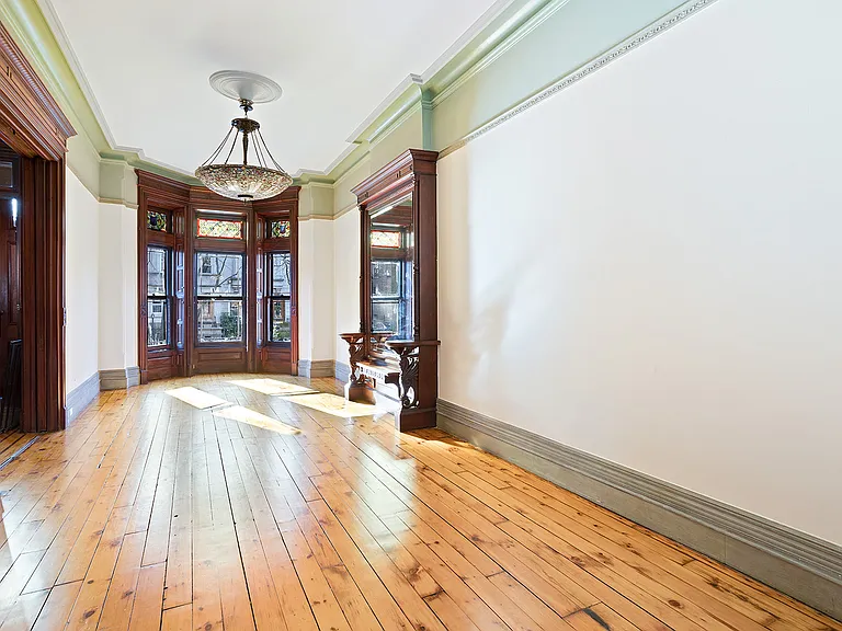 555 3rd St #2 — Photo 3