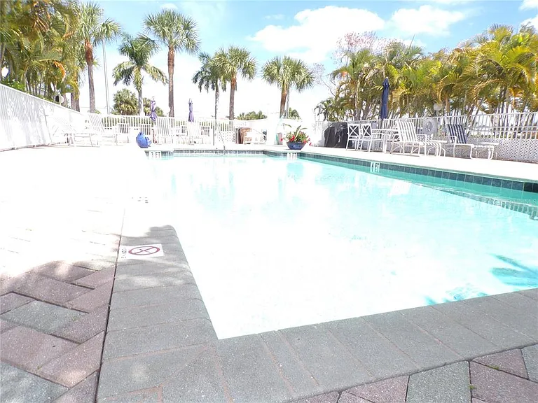 1431 Aqui Esta Dr #411 — Photo 36