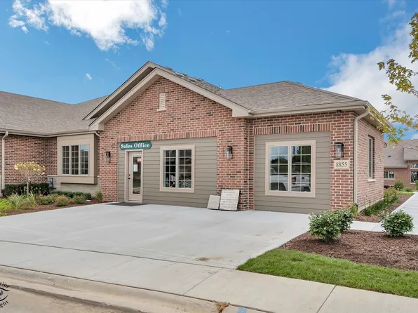 8855 Milwaukee Breakwater Dr, Frankfort, IL 60423
