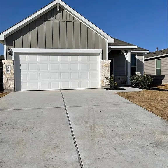 605 Goat Willow Ln — Photo 1