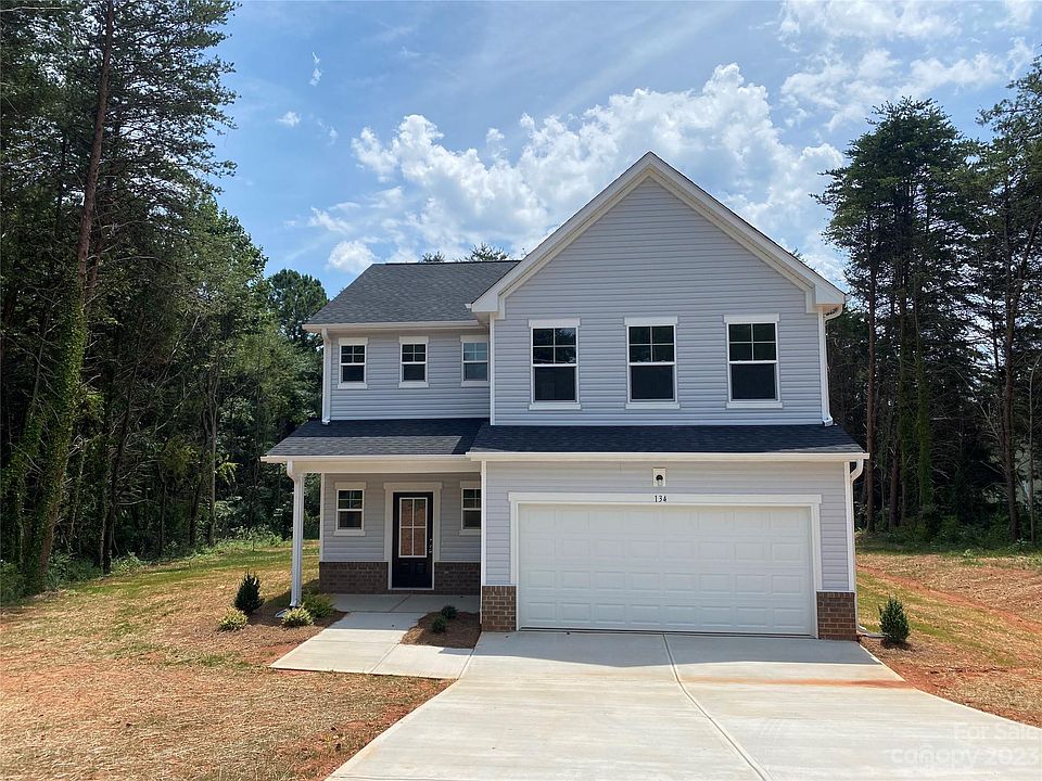 1st image of 134 Continental Dr #93