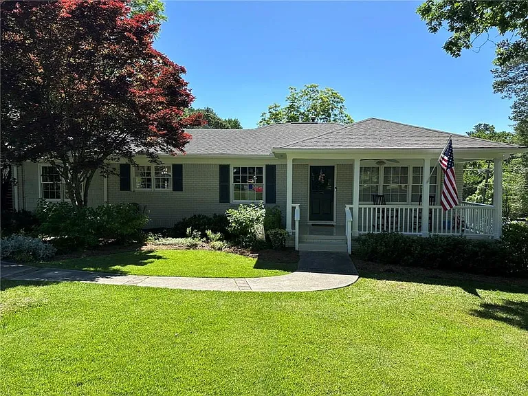 2497 Thompson Rd — Photo 1