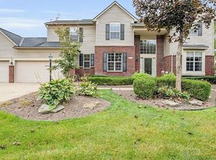 1354 Cartwright Ln, South Lyon, MI 48178
