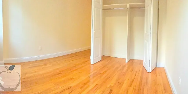 Rented by HOME RESIDENTIAL LLC | media 5