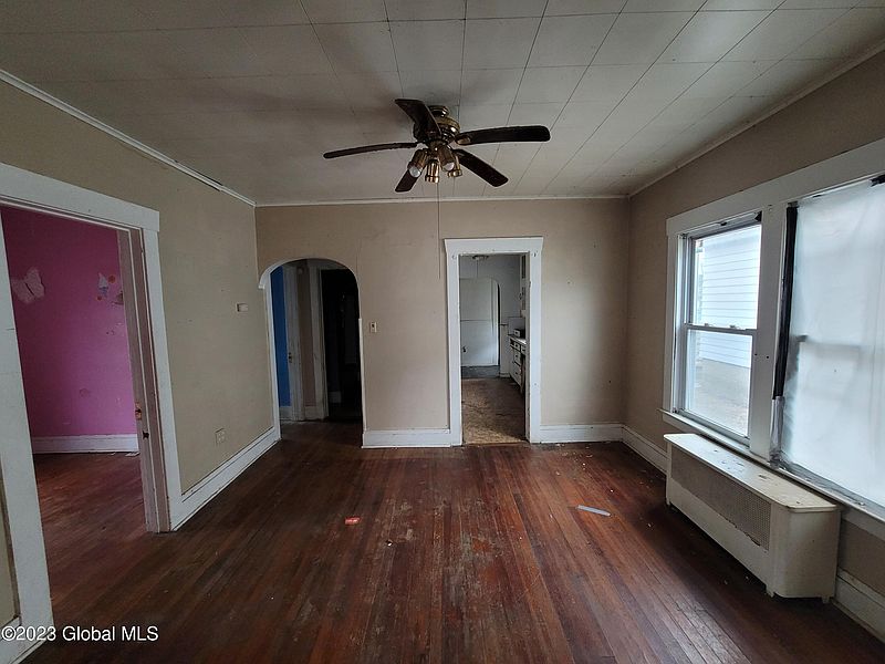 4th image of 2315 Van Vranken Avenue