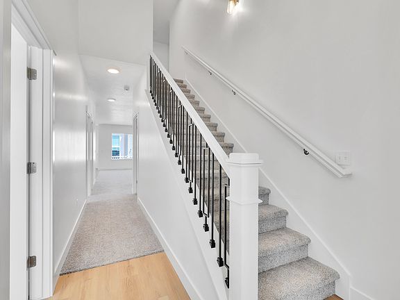 3rd image of 4642 W Hemsworth Ln