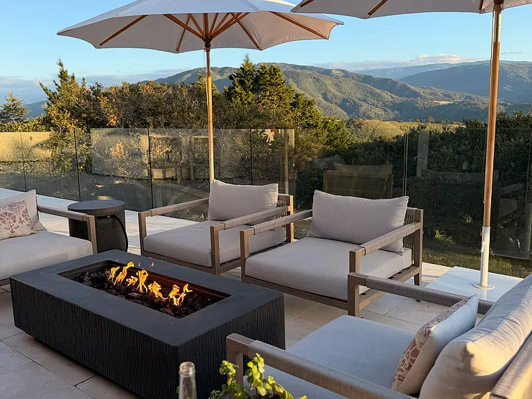 Loma Robles Dr — Photo 24