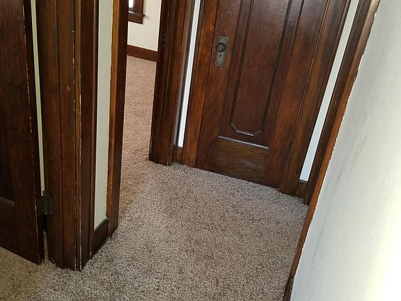 4th image of 2905 Mishawaka Ave