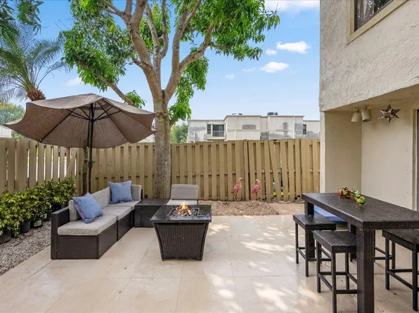 12126 Regal Court E, Wellington, FL 33414