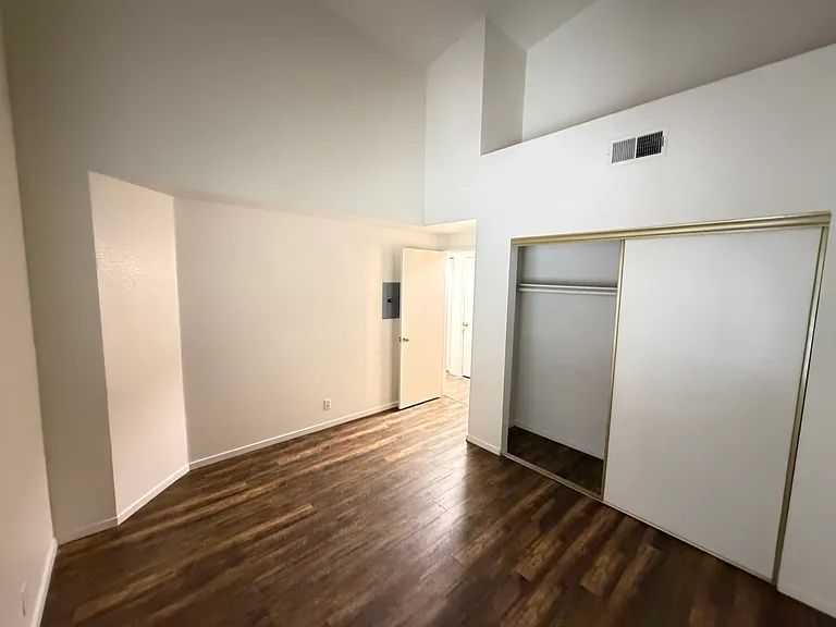 7241 Indian Creek Ln #201 — Photo 21