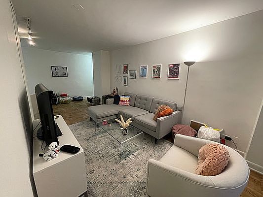 2nd image of 155 E 34th St APT 6F