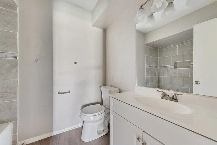 408 Town North Dr — Photo 9