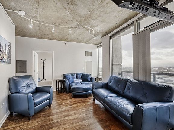 2nd image of 611 S Wells St #2304