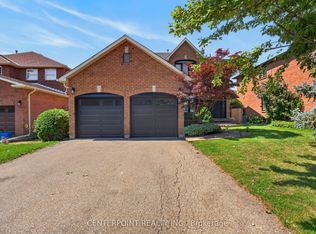 1073 Grandeur Cres, Oakville, ON L6H4B6