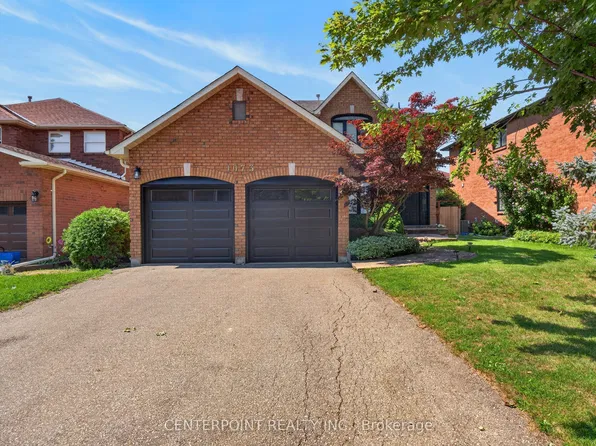1073 Grandeur Cres, Oakville, ON L6H 4B6