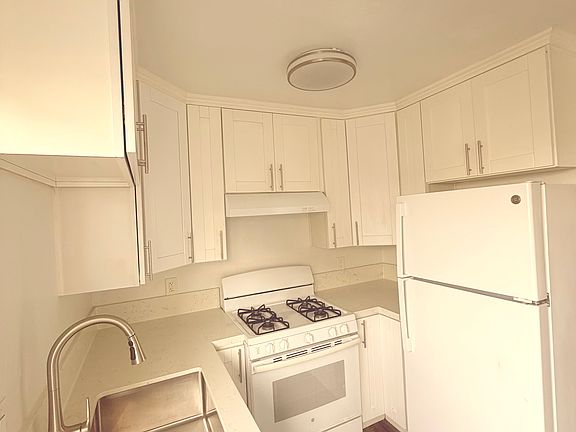 5th image of 1611 J Ave #I