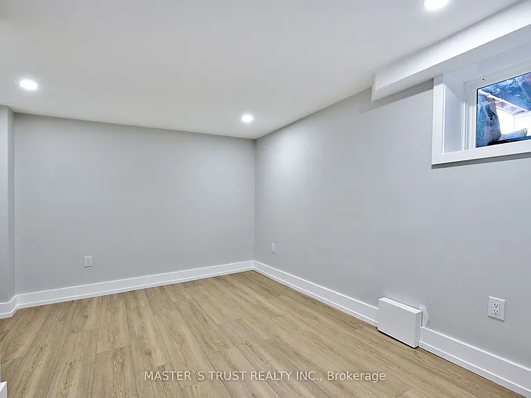 28 Florence Dr #2 — Photo 9