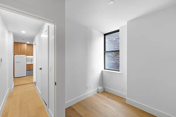 Bedroom, photo 8