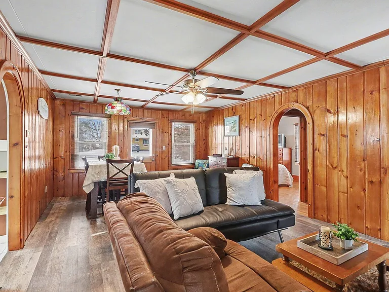 11637 Algonquin Dr — Photo 16