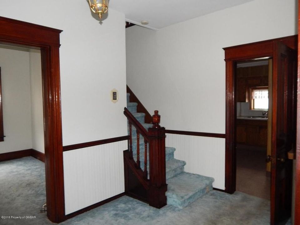 Stairway from foyer