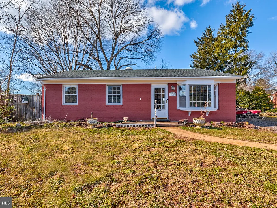 4114 Lees Corner Rd
