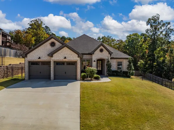 18821 Lochridge Dr, Little Rock, AR 72210