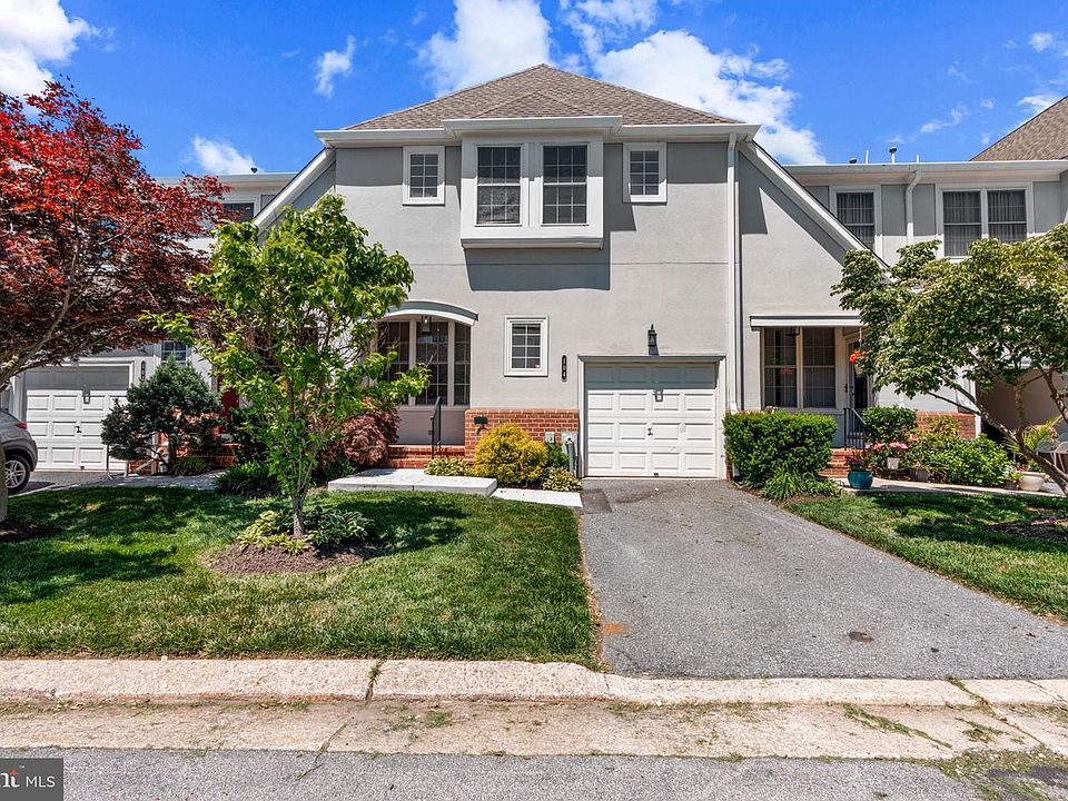 1st image of 104 Old Plantation Way #104