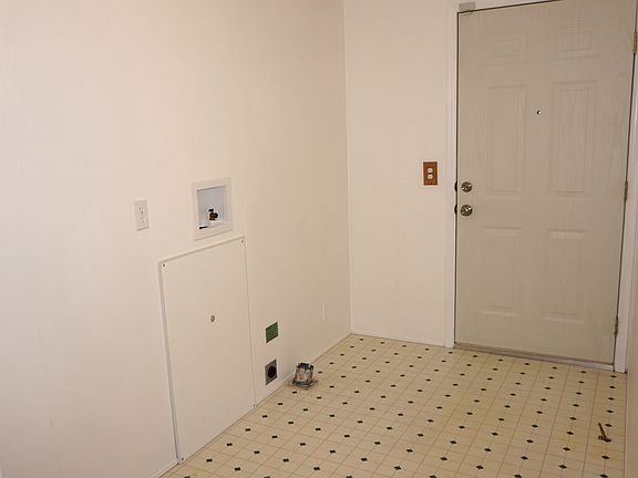 5th image of 8301 15th Pl SE