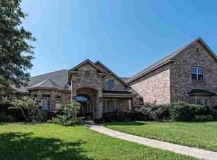 165 Elm Grove Cir, Mc Gregor, TX 76657