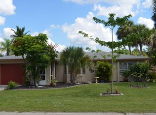 247 Caddy Rd, Rotonda West, FL 33947