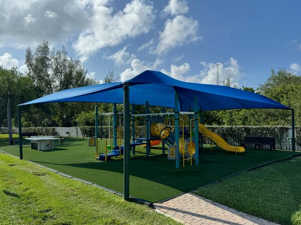 1087 Satinleaf Street, Hollywood, FL 33019