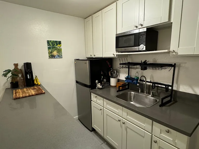 1938 S Garth Ave #3 — Photo 14