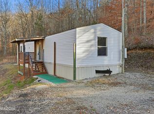 574 Peach Orchard Rd, Andersonville, TN 37705
