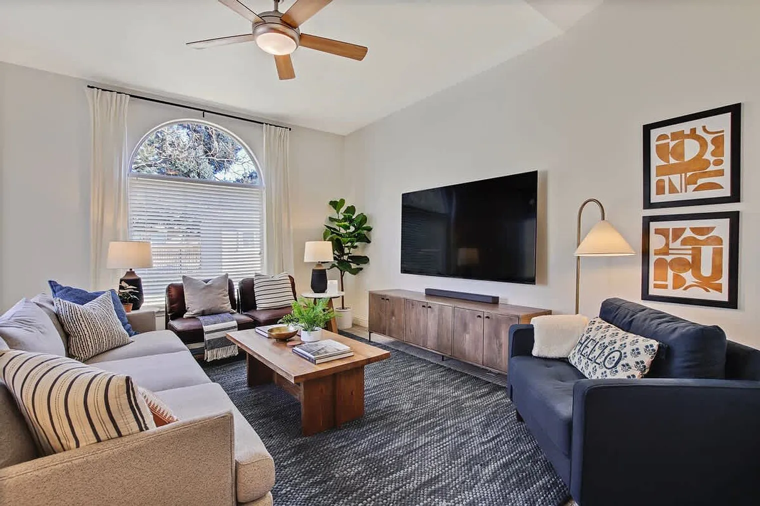 3 bed, 2.0 bath, 559 sqft, $7,434 — Photo 1