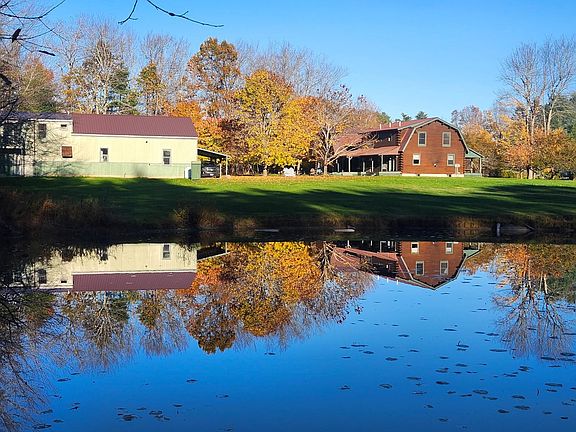 2nd image of 43 Knights Pond Road