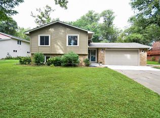 8950 Tamarack St NW, Coon Rapids, MN 55433