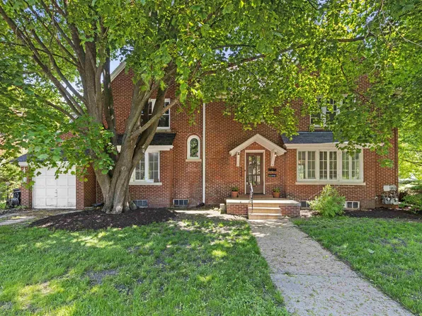1206 Harlem Blvd, Rockford, IL 61103