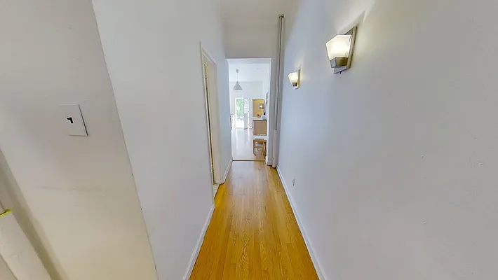 Rented by Bold New York | media 18