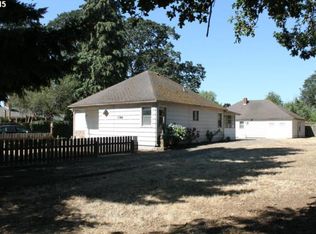 1388 Willagillespie Rd, Eugene, OR 97401